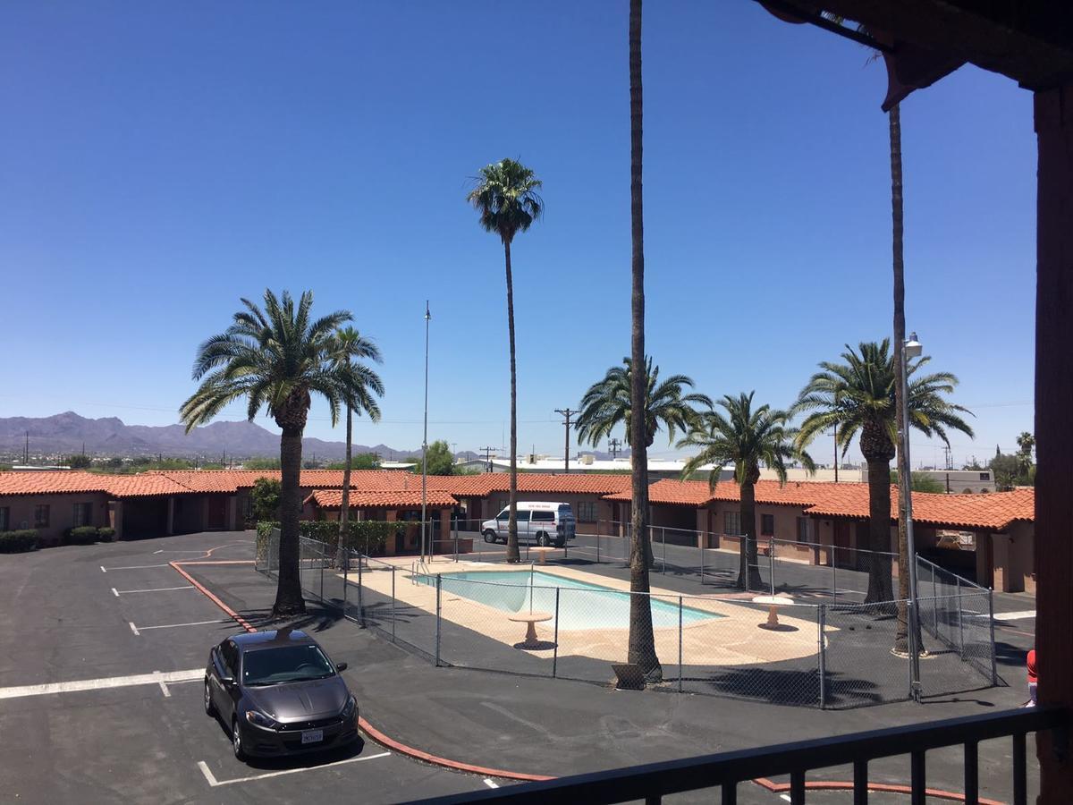 Highland Tower Motel Tucson Bagian luar foto