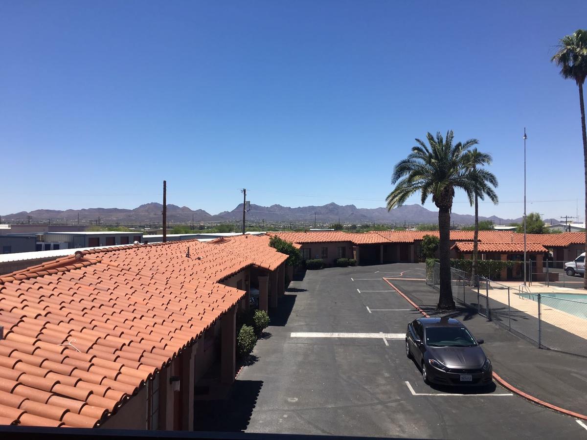 Highland Tower Motel Tucson Bagian luar foto